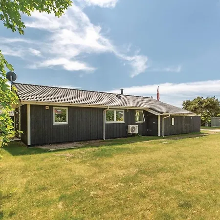 Three-bedroom In Сasa de vacaciones